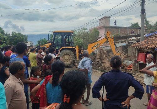 अतिक्रमित जमीन खाली गराएर अस्पताल,खेलमैदान र प्रशासनिक भवन बनाउदै सरावल