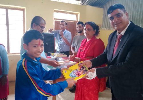 विद्यार्थीलाई बिद्यालयप्रति मोह जाग्ने बाताबरण तयार गरौं :संविधान सभा सदस्य खनाल