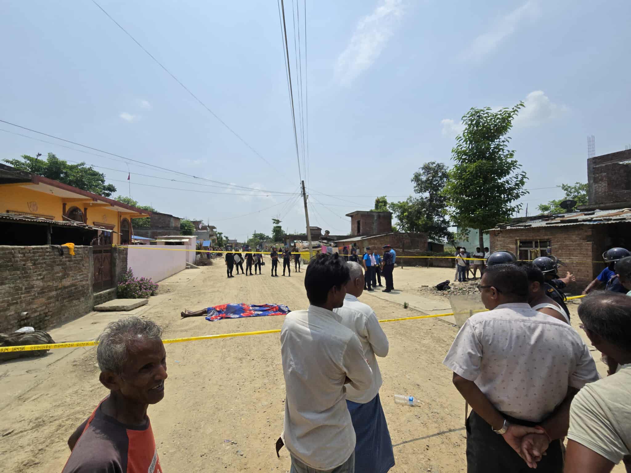 सुनवलमा छोराले कोदालो प्रहार गरी बाबू सहित छिमेकीको बिभत्स हत्या