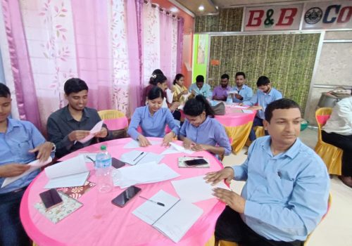 गणित शिक्षकलाई तालिम :अध्यापनलाई प्रविधि सँग जोडेर सिकाईलाई सरल बनाईनु पर्नेमा जोड